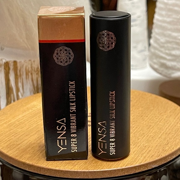 YENSA Super 8 Vibrant Silk Lipstick In Free Spirit - Picture 11 of 12